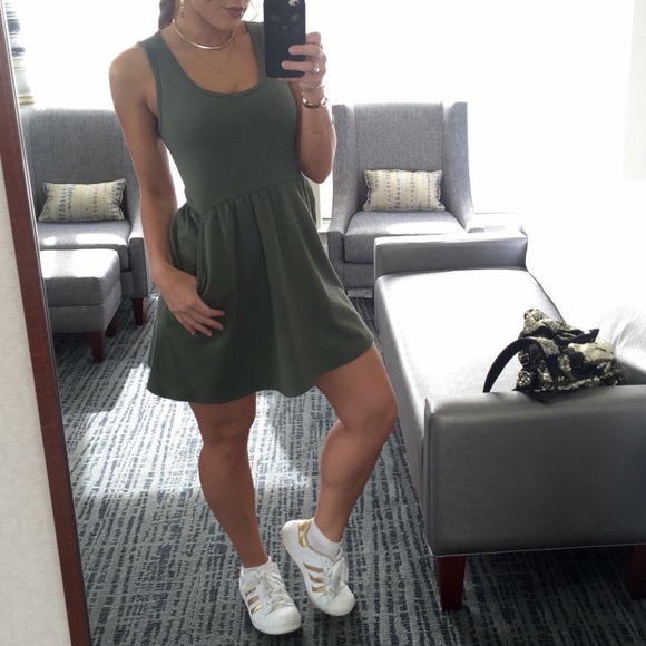 Forever 21 Dresses & Skirts - Green tank dress